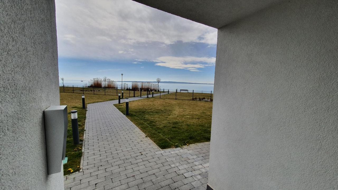 Kékvitorla Apartman Keszthely Esterno foto