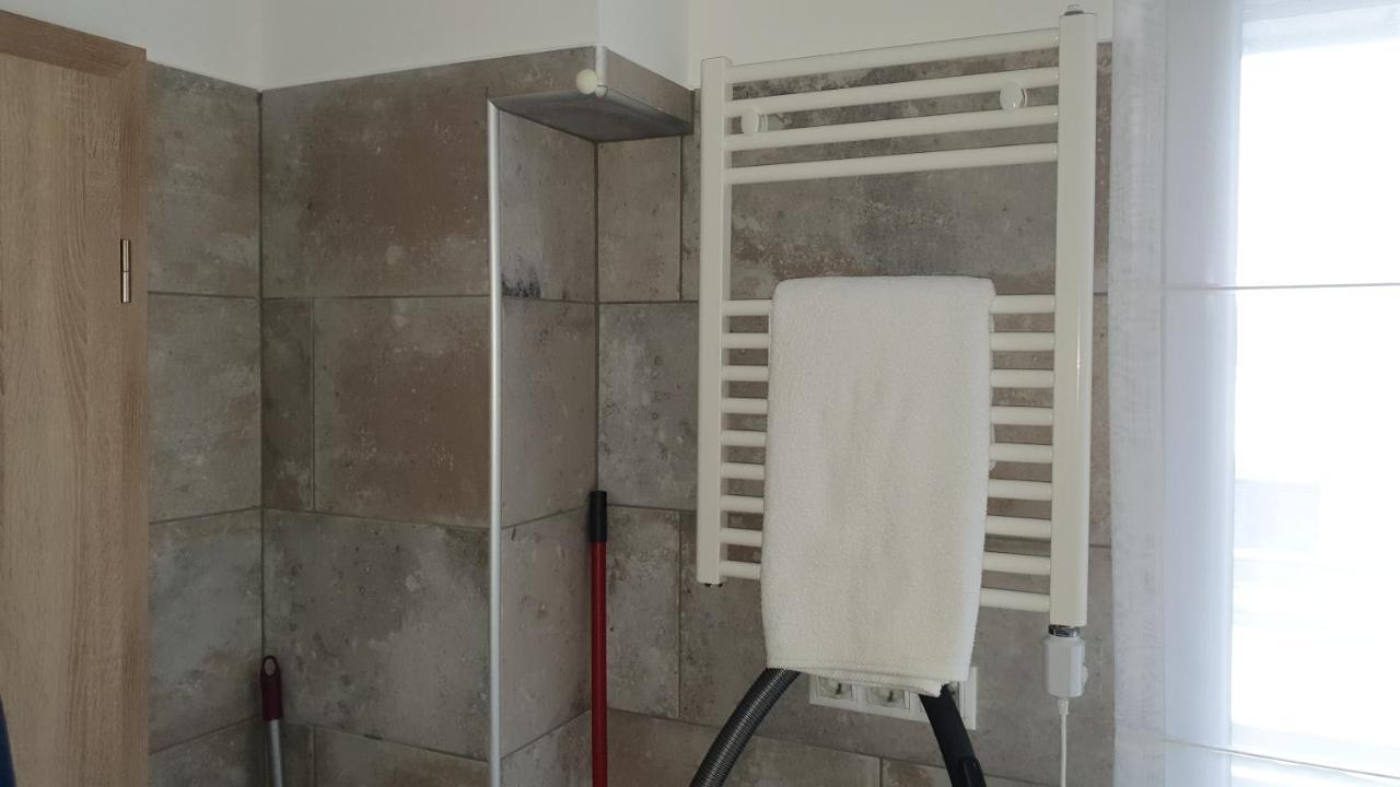 Kékvitorla Apartman Keszthely Esterno foto